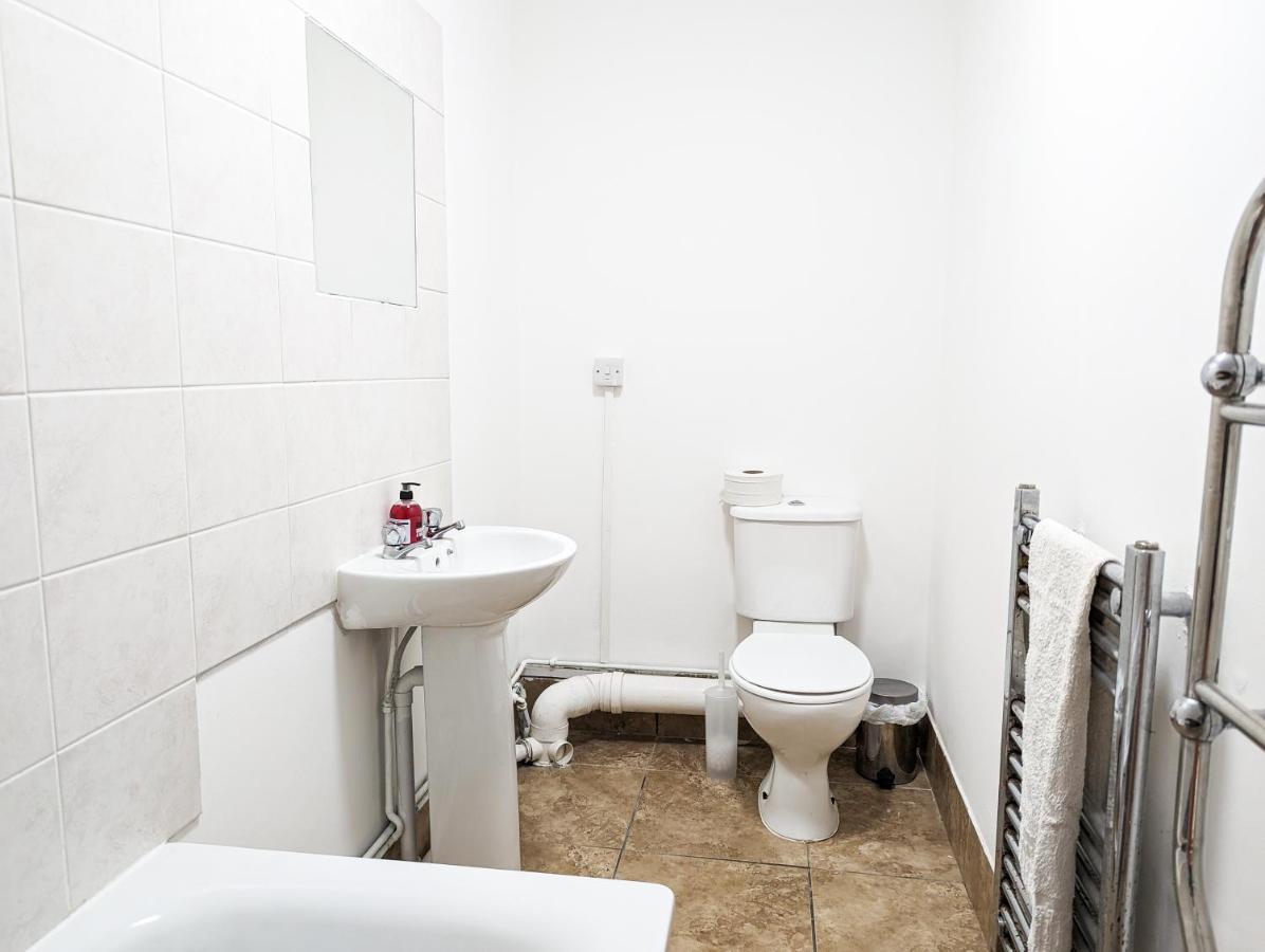 Cozy Central Apartments - With Private Kitchens & Bathrooms بورتسماوث المظهر الخارجي الصورة