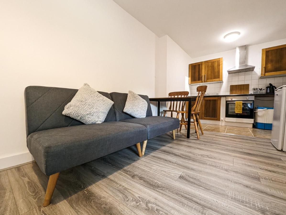 Cozy Central Apartments - With Private Kitchens & Bathrooms بورتسماوث المظهر الخارجي الصورة