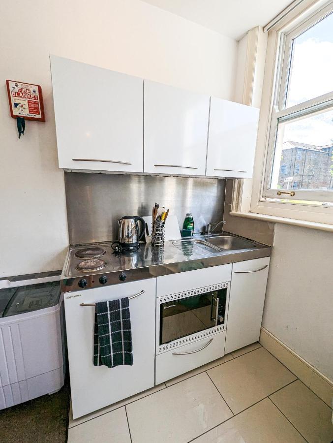 Cozy Central Apartments - With Private Kitchens & Bathrooms بورتسماوث المظهر الخارجي الصورة